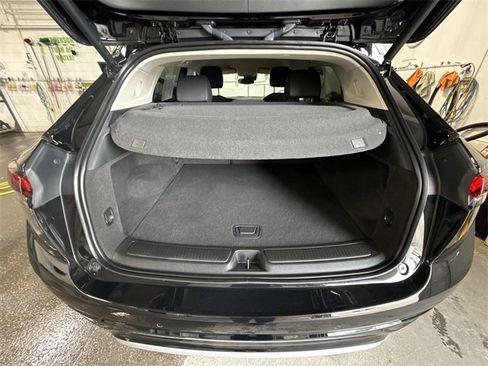 Used 2023 Buick Envision Preferred w/ Sport Touring Package image 54