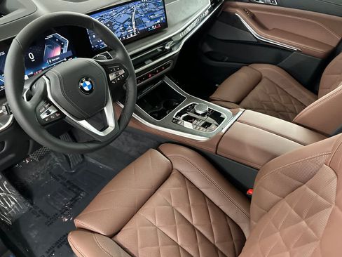 Used 2026 BMW X5 xDrive40i AWD/4WD image 11