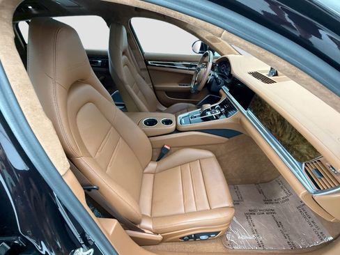 Used 2023 Porsche Panamera Turbo S Executive AWD/4WD image 19