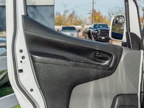 Used 2021 Nissan NV200 SV w/ Sliding Door Glass Package image 17
