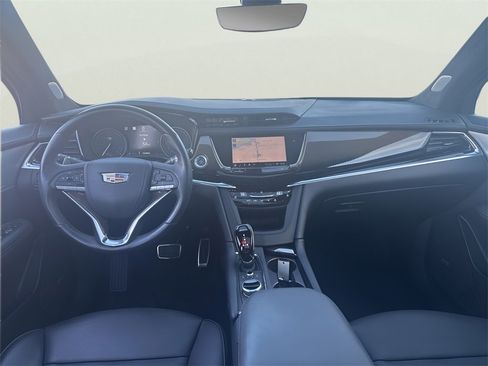 Certified 2024 Cadillac XT6 Sport w/ Platinum Package image 19