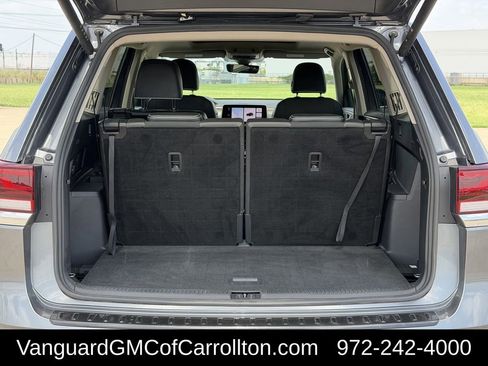 Used 2024 Volkswagen Atlas SEL Premium R-Line AWD/4WD image 36