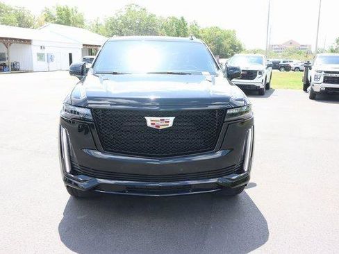 Used 2024 Cadillac Escalade Sport Platinum image 2