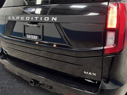 Used 2025 Ford Expedition Max Active AWD/4WD image 43