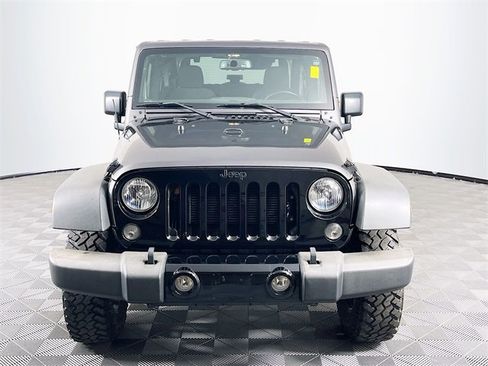 Used 2018 Jeep Wrangler Sport image 3