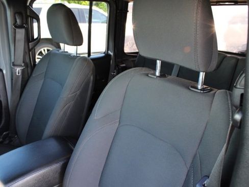 Used 2020 Jeep Wrangler Unlimited Sport image 12