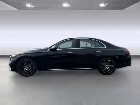 Used 2026 Mercedes-Benz E 350 4MATIC Sedan image 2