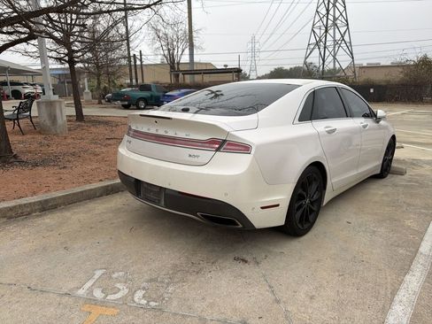 Used 2020 Lincoln MKZ Reserve w/ Monochromatic Package image 5