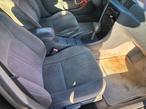 Used 2000 Toyota Camry LE image 15