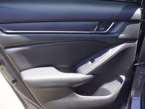Used 2020 Honda Accord Sport image 11
