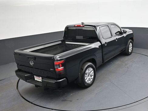 Used 2024 Nissan Frontier SV image 25