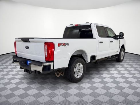Used 2025 Ford F250 XLT w/ FX4 Off-Road Package AWD/4WD image 9