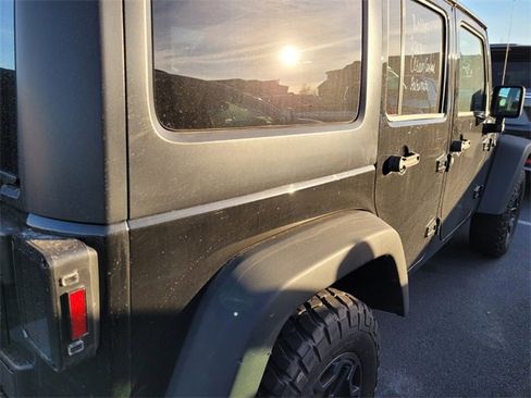 Used 2015 Jeep Wrangler Unlimited Sport image 7