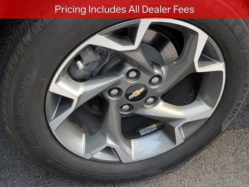 Used 2024 Chevrolet Trax LT w/ Driver Confidence Package FWD image 8
