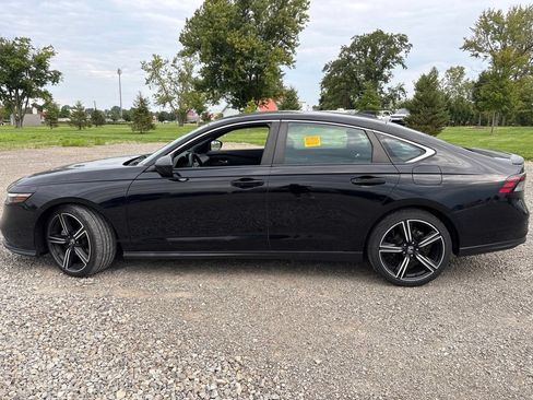 Used 2023 Honda Accord Sport image 8