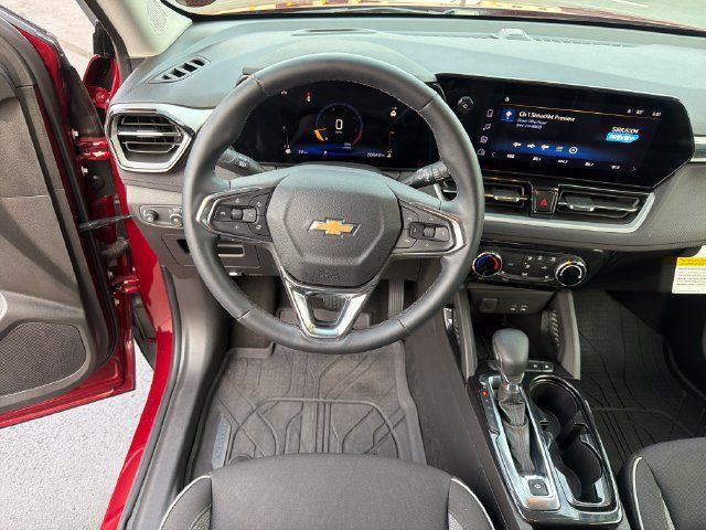 Certified 2024 Chevrolet TrailBlazer LT w/ LT Cold Weather Package FWD image 13