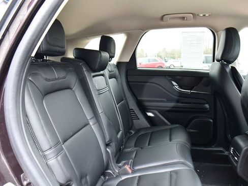 Used 2023 Lincoln Corsair AWD image 17