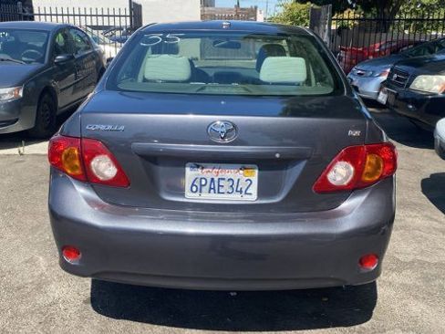 Used 2010 Toyota Corolla LE image 4