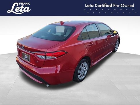 Used 2021 Toyota Corolla LE image 11