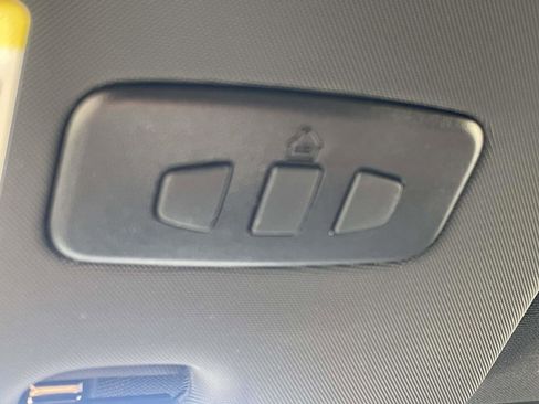 Used 2022 Alfa Romeo Stelvio Ti image 5