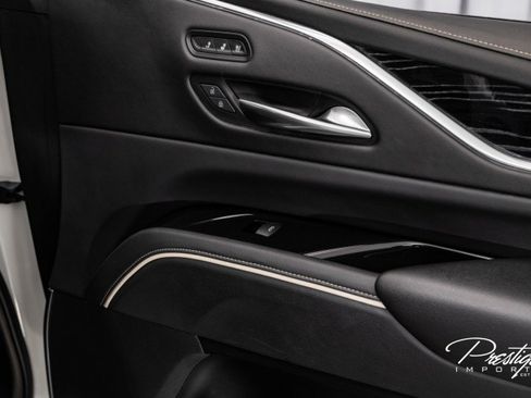 Used 2021 Cadillac Escalade Sport w/ Driver Assist Tech Package image 38