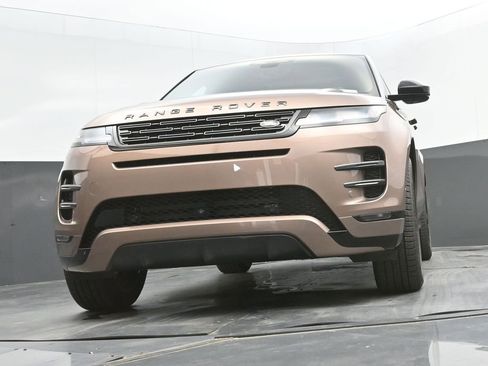 New 2026 Land Rover Range Rover Evoque Dynamic SE AWD/4WD image 34