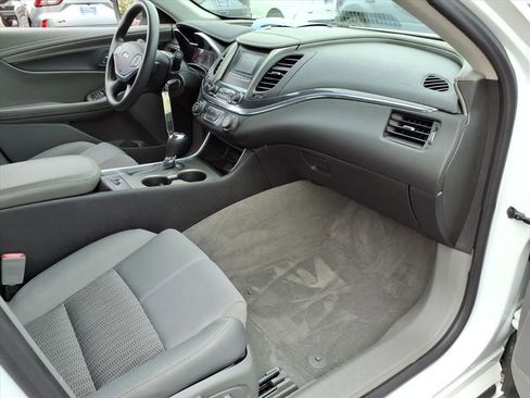 Used 2017 Chevrolet Impala LS image 14