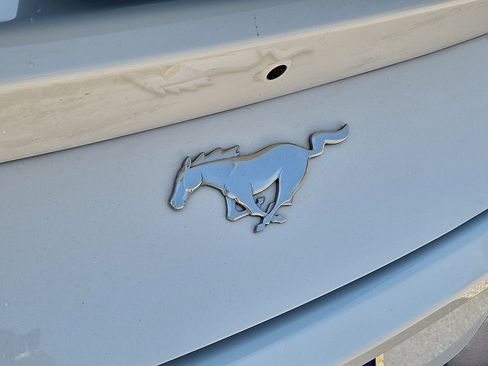 Used 2025 Ford Mustang Coupe RWD image 12