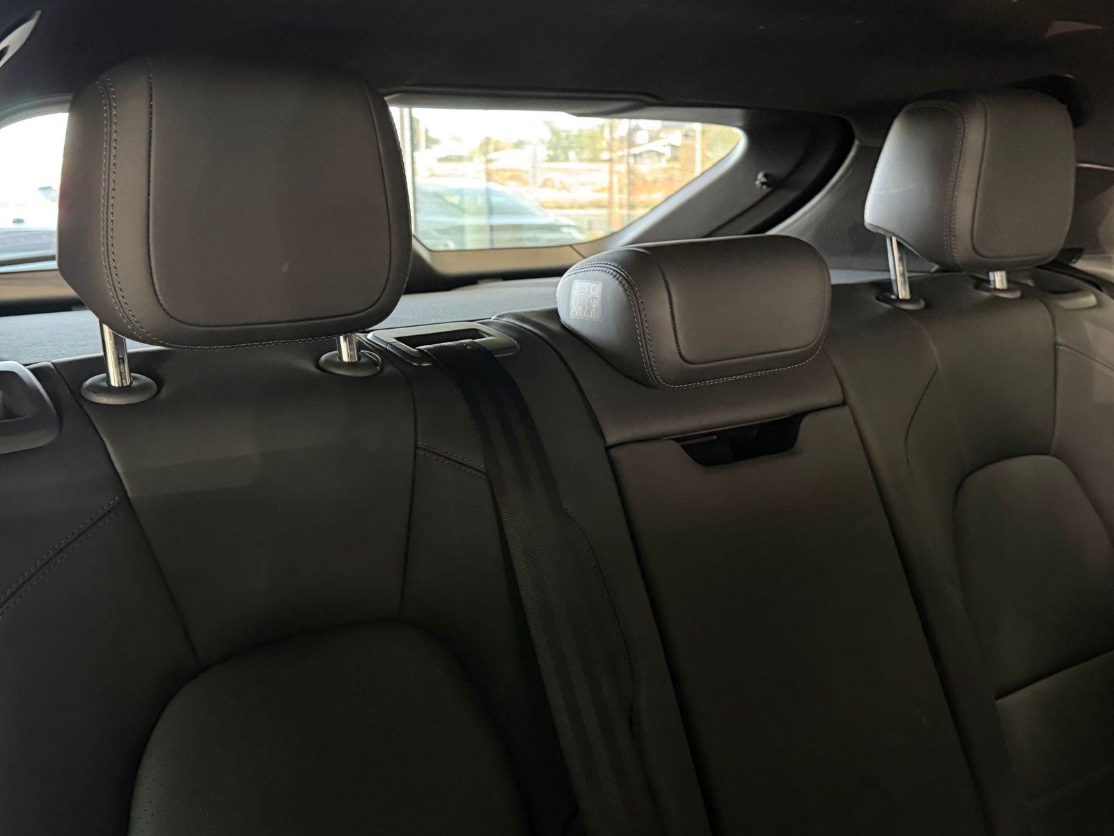 Certified 2025 Porsche Macan Electric RWD image 14