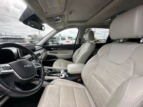 Used 2022 Kia Telluride SX w/ SX Prestige Package image 10