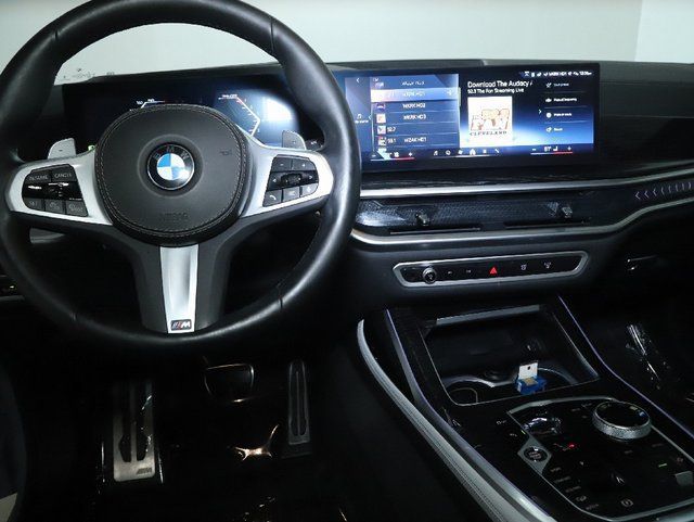 Used 2024 BMW X7 xDrive40i w/ Executive Package AWD/4WD image 33