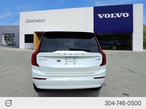 New 2026 Volvo XC90 B5 Plus w/ Protection Package AWD/4WD image 4