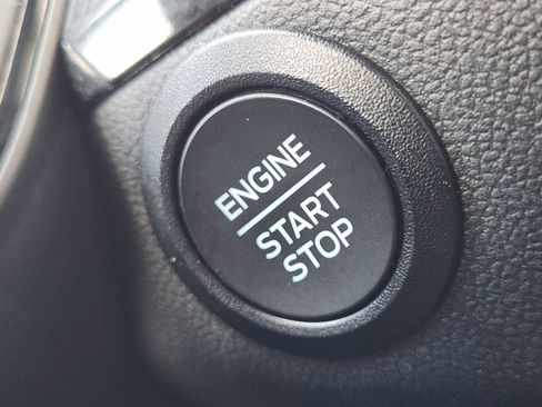 Certified 2025 Ford Escape ST-Line FWD image 20