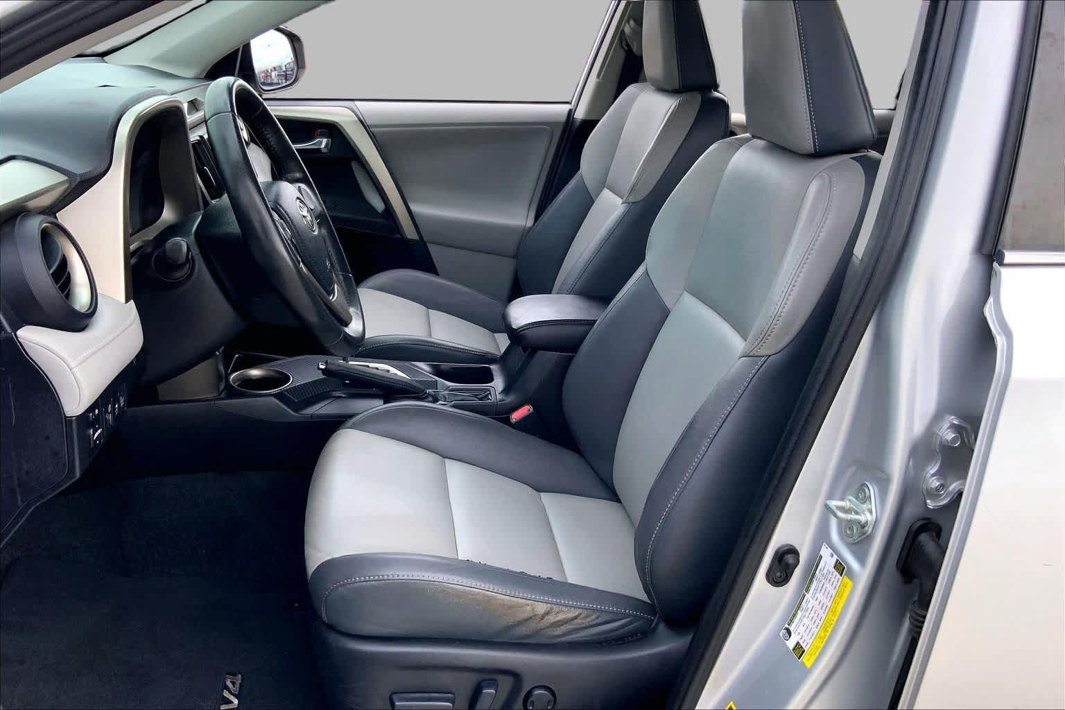 Used 2013 Toyota RAV4 Limited FWD image 8
