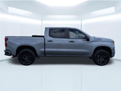 Used 2024 Chevrolet Silverado 1500 Custom image 7
