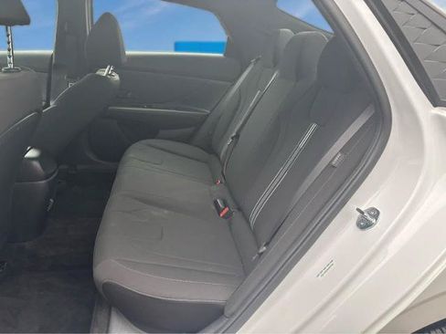 Used 2025 Hyundai Elantra Sport FWD image 26