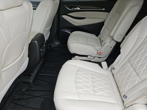 Used 2023 Buick Enclave Avenir w/ Avenir Technology Package FWD image 22