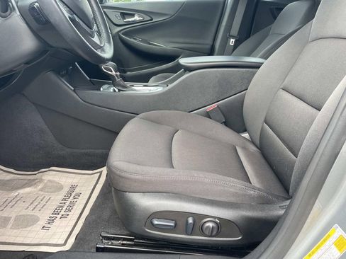 Used 2023 Chevrolet Malibu RS FWD image 16