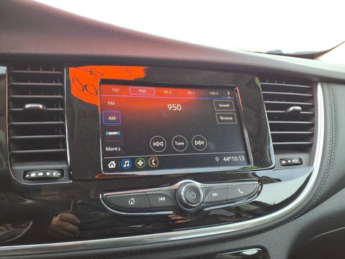 Certified 2022 Buick Encore Preferred w/ Safety Package image 17