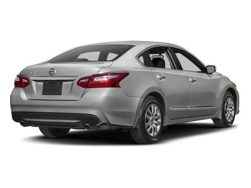 Used 2017 Nissan Altima 2.5 S w/ Power Driver Seat Package FWD image 2