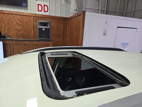 Used 2021 Ford EcoSport Titanium image 9