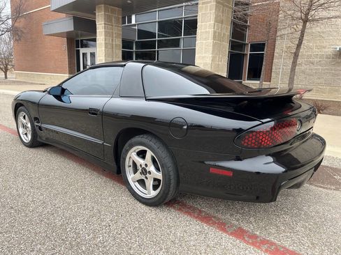 Used 1998 Pontiac Firebird Formula image 3