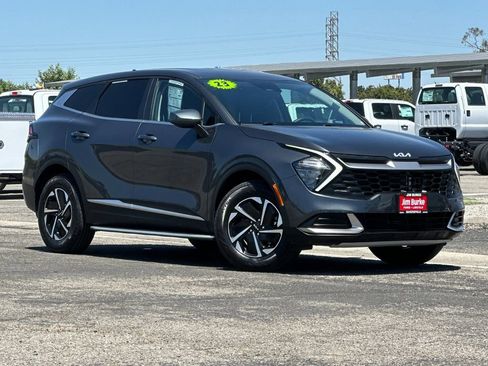 Used 2023 Kia Sportage LX AWD/4WD image 1