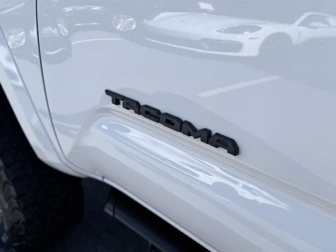 Used 2021 Toyota Tacoma SR5 image 15