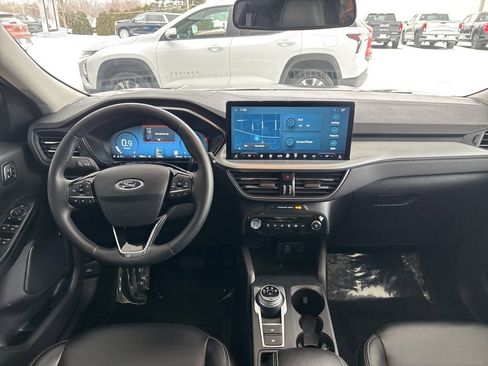 Used 2024 Ford Escape Platinum image 29