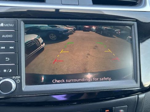 Used 2019 Nissan Sentra SV FWD image 13