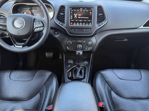 Used 2023 Jeep Cherokee Altitude Lux image 10