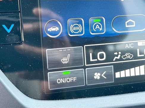 Certified 2026 Subaru Forester Premium AWD/4WD image 17