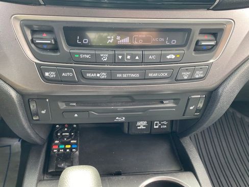 Used 2019 Honda Pilot EX-L image 24