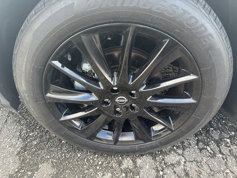 Used 2023 Nissan Murano SV w/ SV Midnight Edition Package FWD image 8